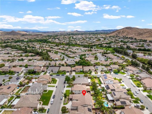 27977 River Shore Court, Menifee, CA 92585