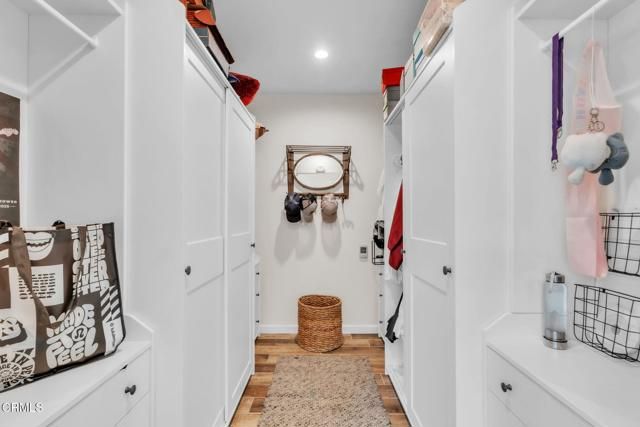 4909 Indianola Way, La Canada Flintridge, CA 91011