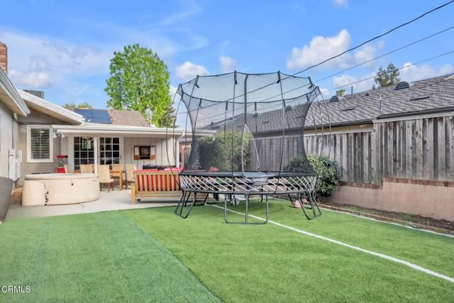 4909 Indianola Way, La Canada Flintridge, CA 91011