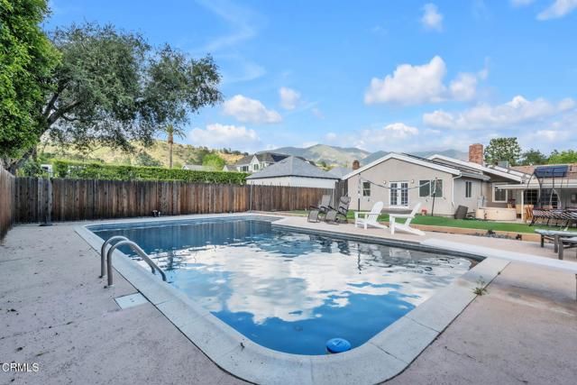 4909 Indianola Way, La Canada Flintridge, CA 91011