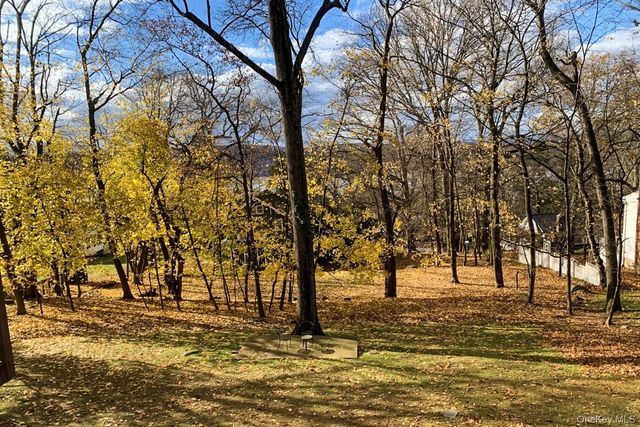 306 Clinton Avenue 2, Dobbs Ferry, NY 10522