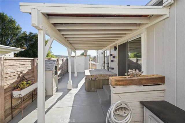 20060 Shadow Island Dr, Canyon Country, CA 91351