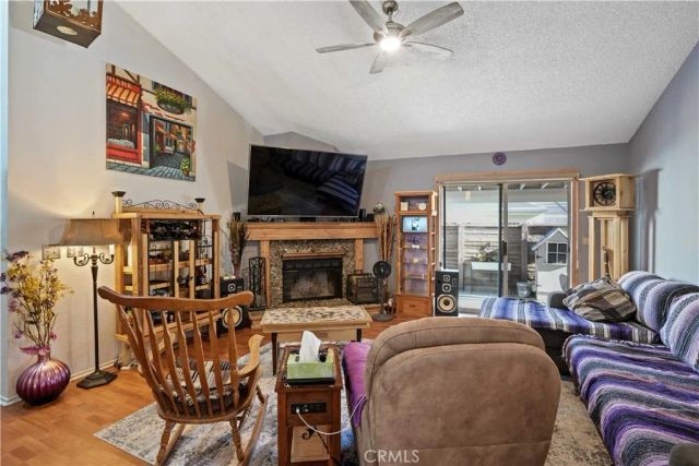 20060 Shadow Island Dr, Canyon Country, CA 91351