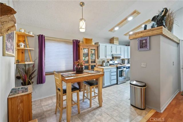 20060 Shadow Island Dr, Canyon Country, CA 91351