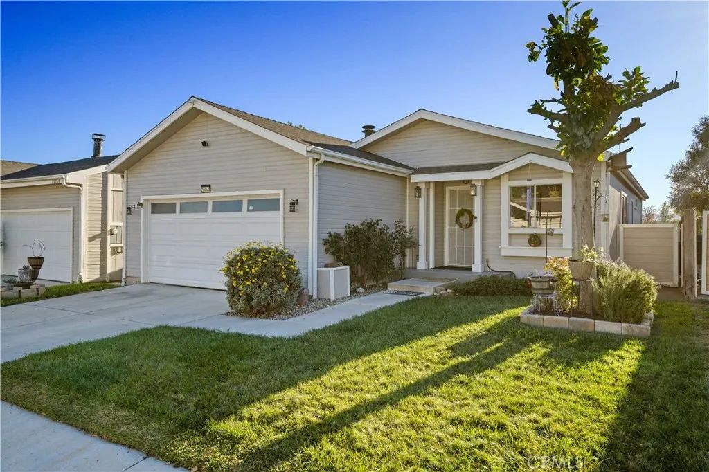 20060 Shadow Island Dr, Canyon Country, CA 91351