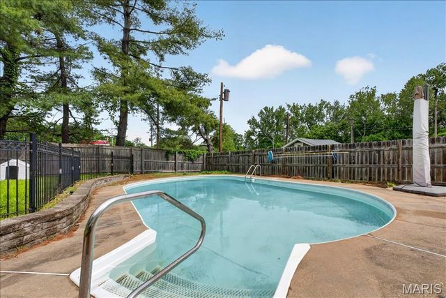 7501 S Suffolk Avenue, St Louis, MO 63119