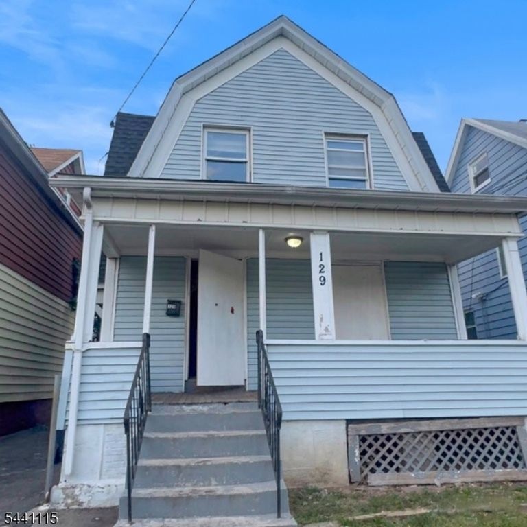 129 Smith St, Newark City, NJ 07106