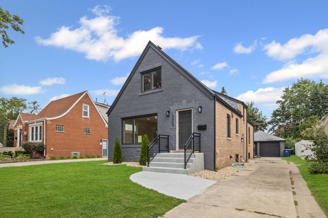 10009 S Spaulding Avenue, Evergreen Park, IL 60805