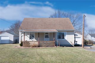 116 Dehoff Drive, Youngstown, OH 44515