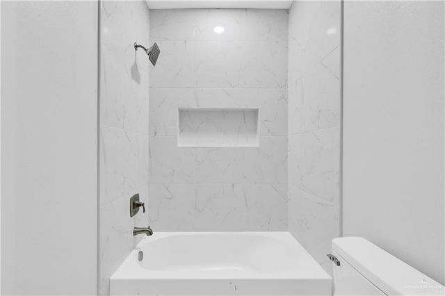 2305 S Hillside Avenue 3, Edinburg, TX 78542