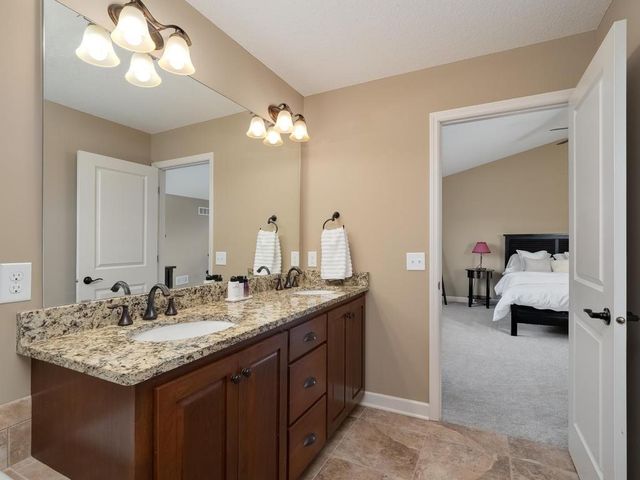 6035 Quantico Lane N, Plymouth, MN 55446