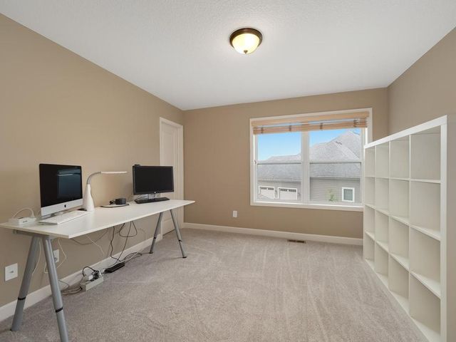 6035 Quantico Lane N, Plymouth, MN 55446