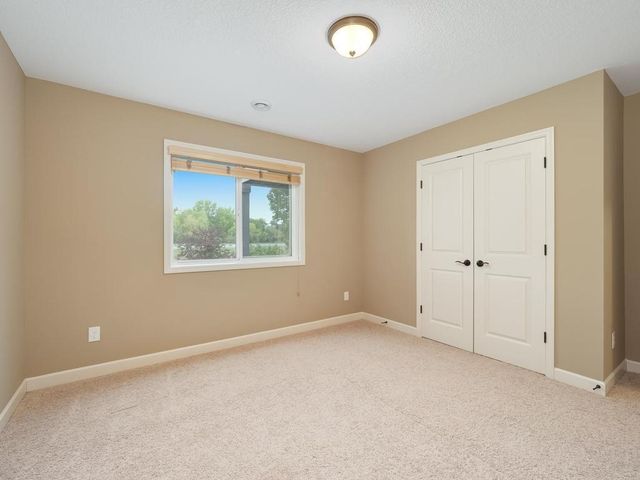 6035 Quantico Lane N, Plymouth, MN 55446