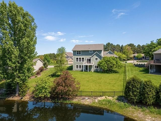 6035 Quantico Lane N, Plymouth, MN 55446