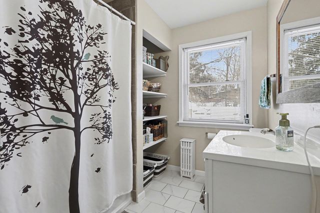 718 Southland Avenue, Portage, MI 49024