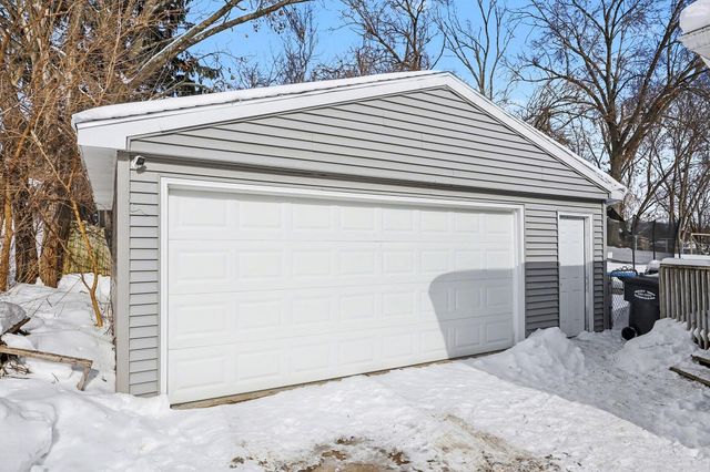 718 Southland Avenue, Portage, MI 49024