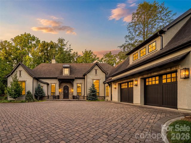 11 Beadle Lane, Asheville, NC 28803