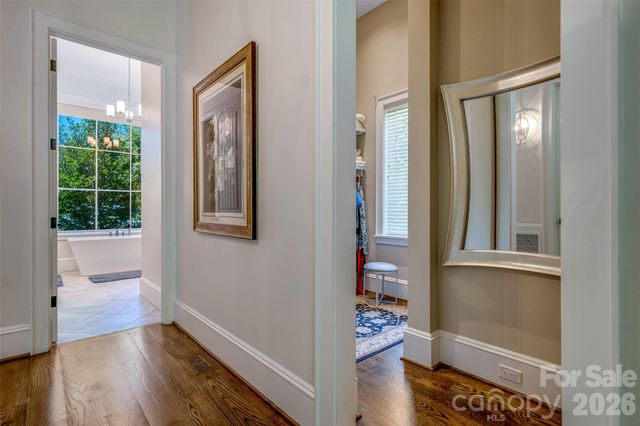 11 Beadle Lane, Asheville, NC 28803