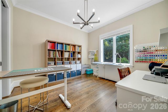 11 Beadle Lane, Asheville, NC 28803