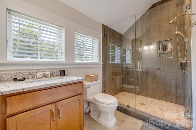 11 Beadle Lane, Asheville, NC 28803