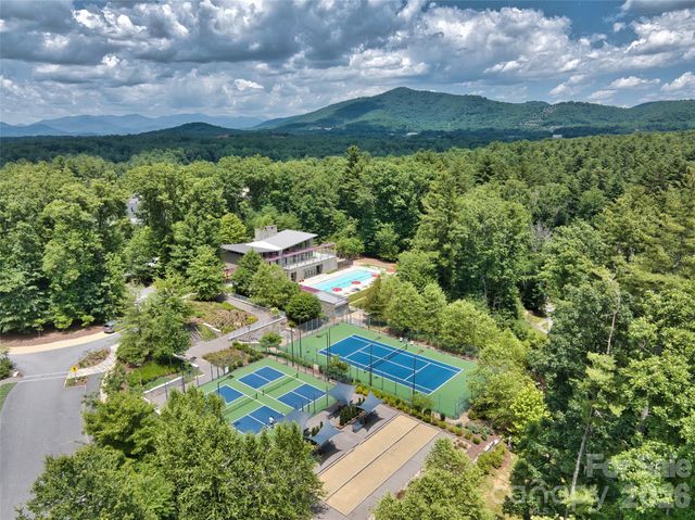 11 Beadle Lane, Asheville, NC 28803