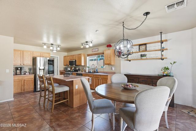 13726 E Shadow Pines Lane, Vail, AZ 85641