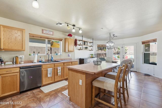 13726 E Shadow Pines Lane, Vail, AZ 85641
