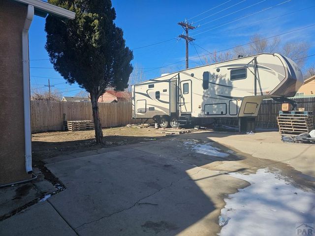 1641 E 13th St, Pueblo, CO 81001