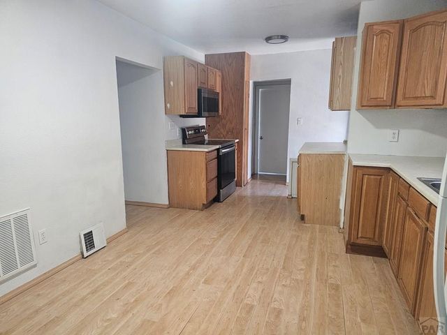 1641 E 13th St, Pueblo, CO 81001