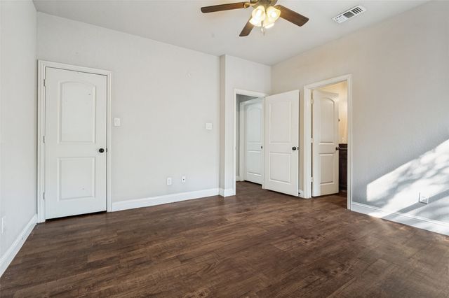 207 Ennis Street, Waxahachie, TX 75165