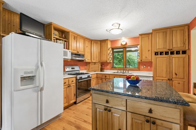 1315 Blackfoot Trail, Medina, MN 55356
