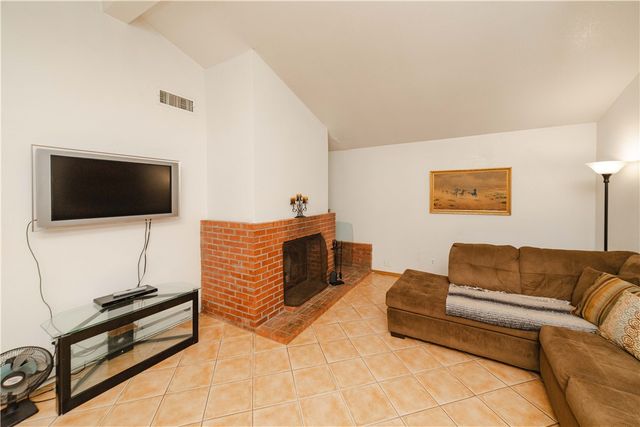 3592 W Agua Fria Drive, Golden Valley, AZ 86413