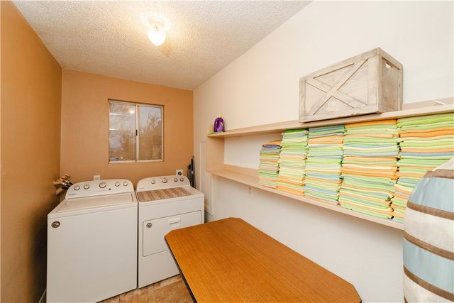 3592 W Agua Fria Drive, Golden Valley, AZ 86413