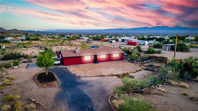 3592 W Agua Fria Drive, Golden Valley, AZ 86413