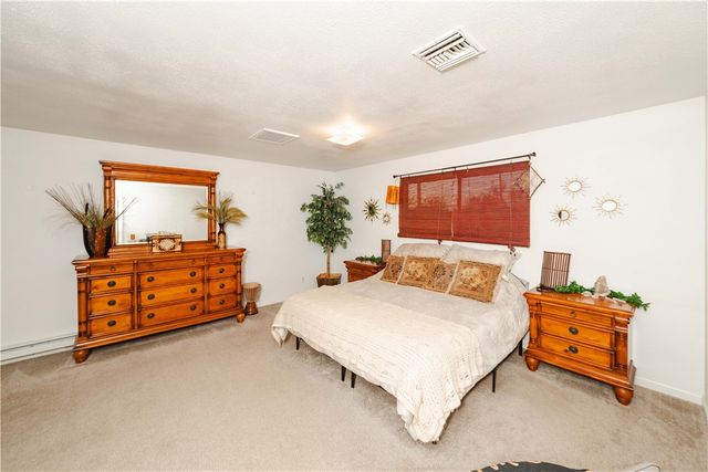 3592 W Agua Fria Drive, Golden Valley, AZ 86413