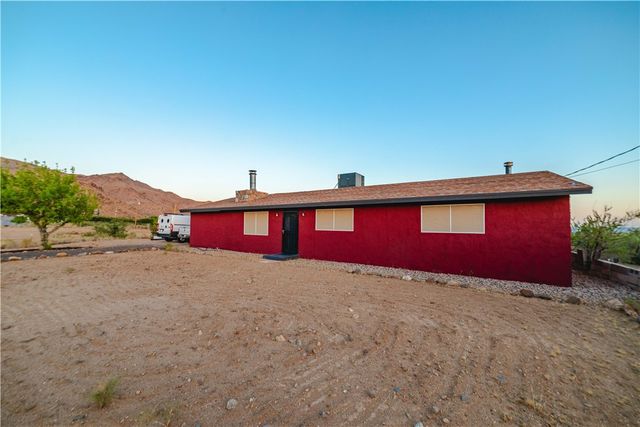 3592 W Agua Fria Drive, Golden Valley, AZ 86413