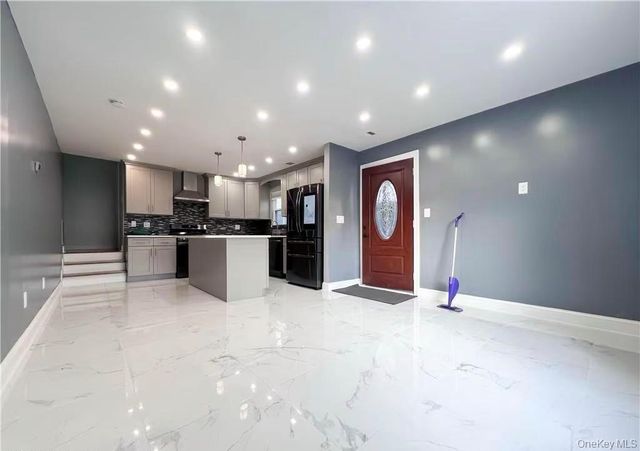 88 Radford Street 1FL, Staten Island, NY 10314