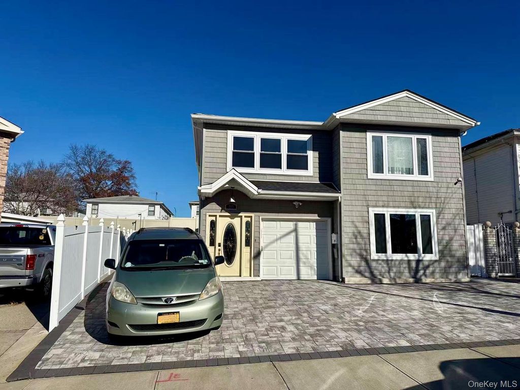 88 Radford Street 1FL, Staten Island, NY 10314