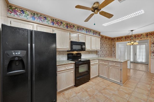 507 Lexington Drive, Corsicana, TX 75110