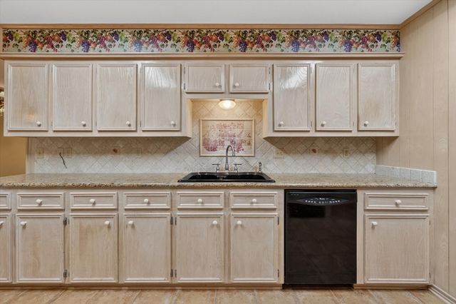 507 Lexington Drive, Corsicana, TX 75110