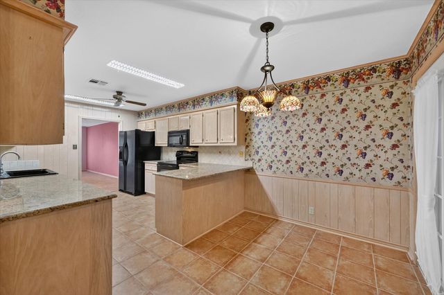 507 Lexington Drive, Corsicana, TX 75110