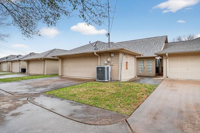 507 Lexington Drive, Corsicana, TX 75110