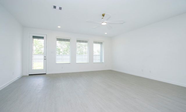 27222 Grass Cliff Lane, Hockley, TX 77447