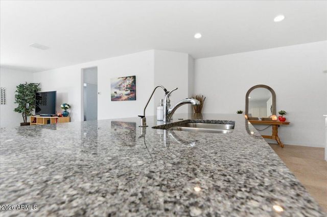 1883 W Storia Avenue, Apache Junction, AZ 85120