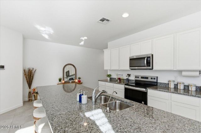 1883 W Storia Avenue, Apache Junction, AZ 85120