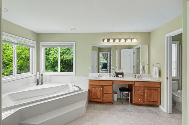 1616 Grandview Drive, Hebron, KY 41048