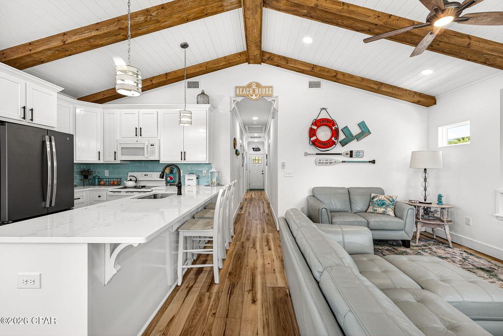 Image 4 of property listing at 32 Gulf Loop, Panama City Beach, FL 32408