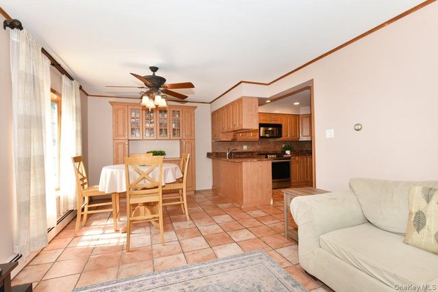 112 Cambridge Avenue, Stewart Manor, NY 11530