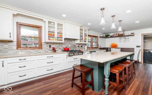 1448 Robin Hood Drive, Seymour, IN 47274