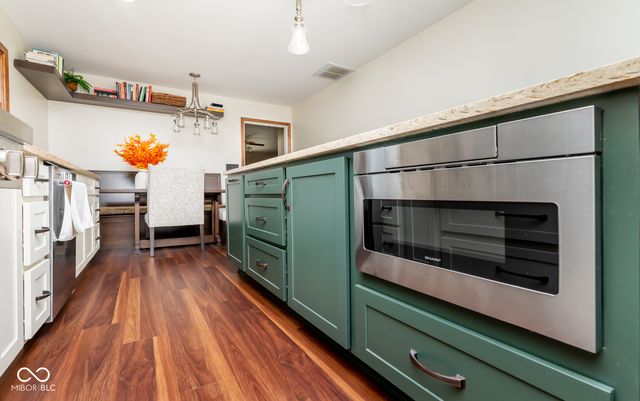 1448 Robin Hood Drive, Seymour, IN 47274